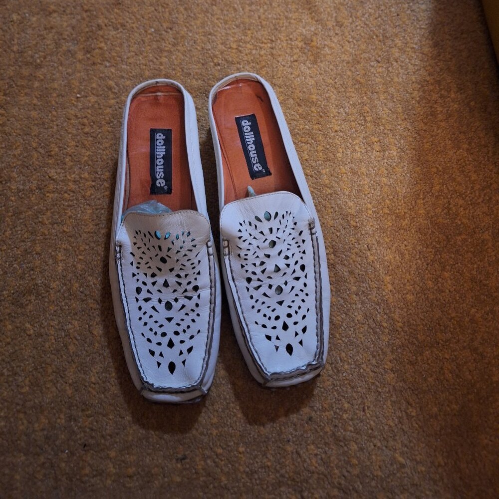 DOLLHOUSE MULES.